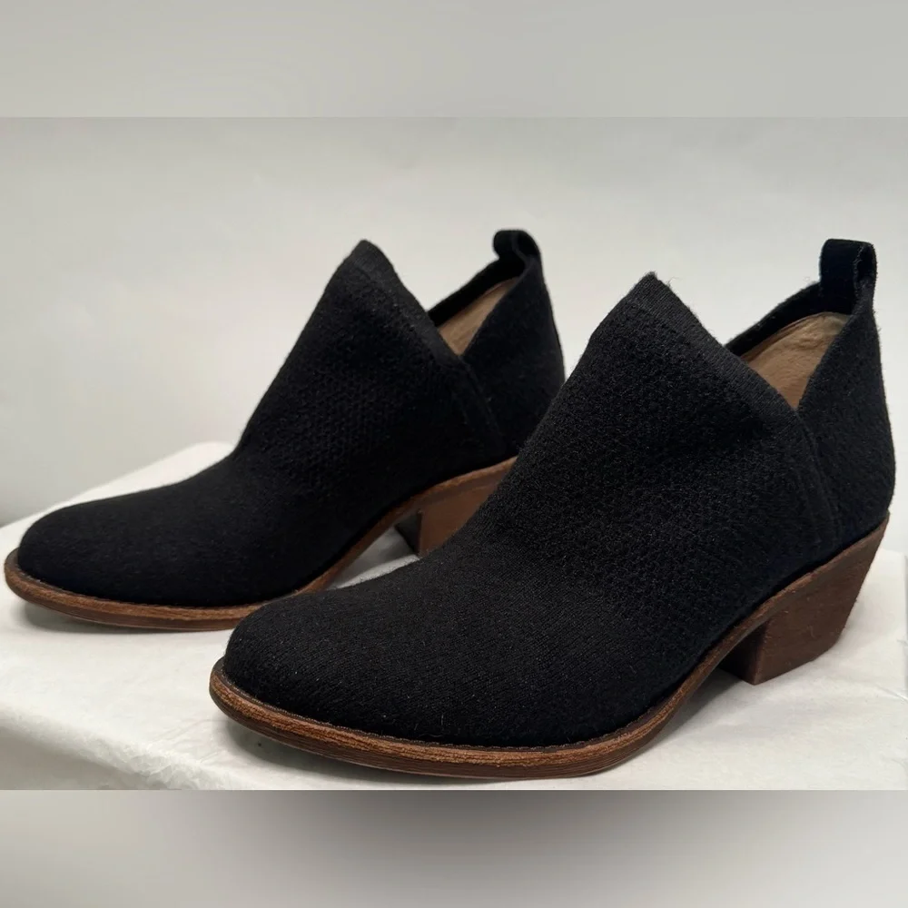Sofft Arvada Knit Ankle Boot